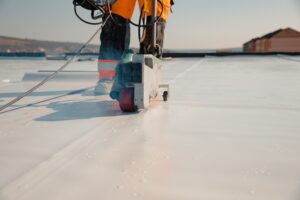 Commercial Roof EPDM Roofing Roofers Working